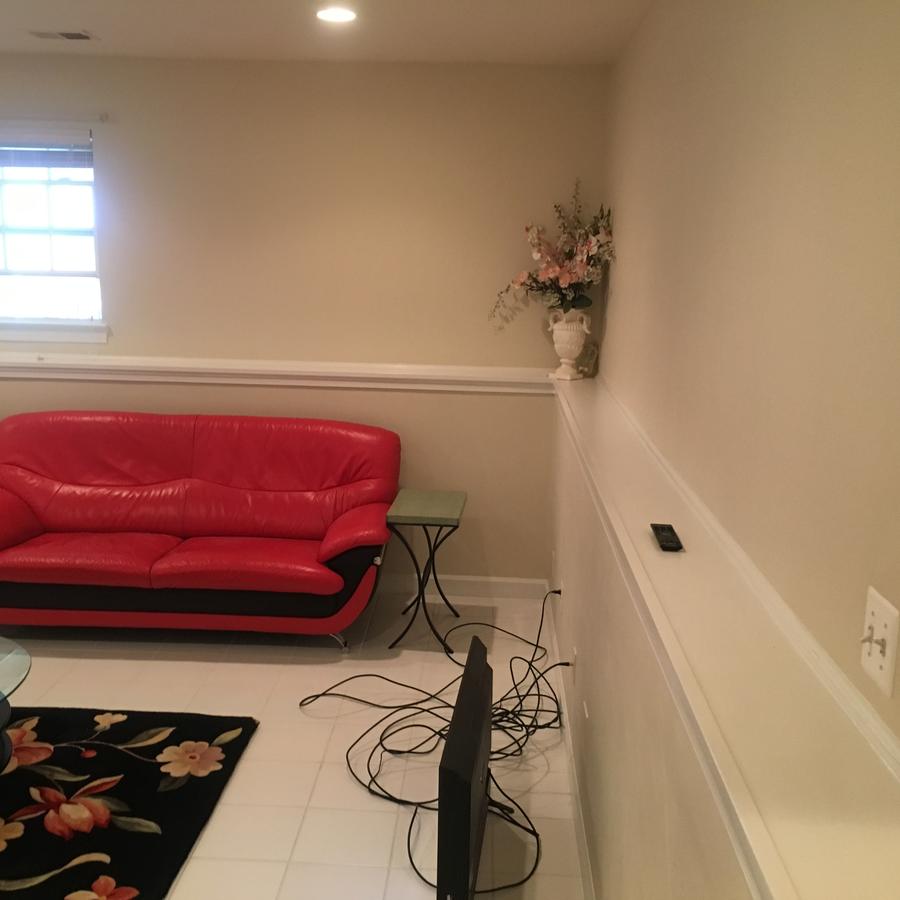Very Clean Spacious Basement (Private Entrance) - thumb 10