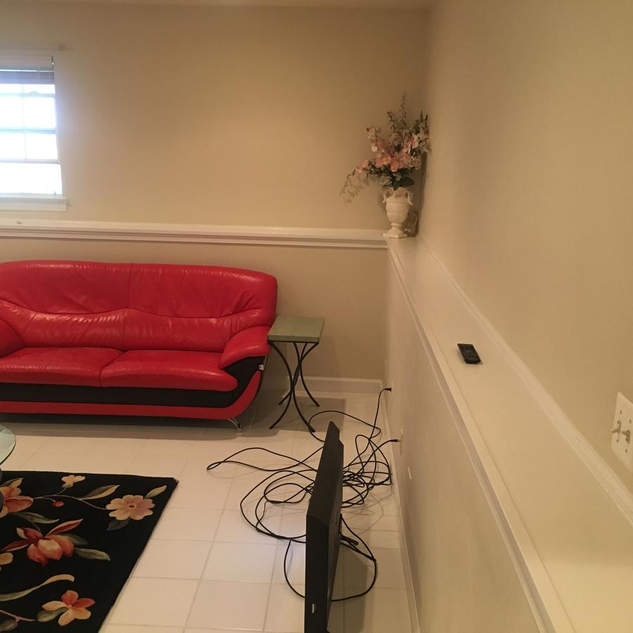Very Clean Spacious Basement (Private Entrance) - thumb 24