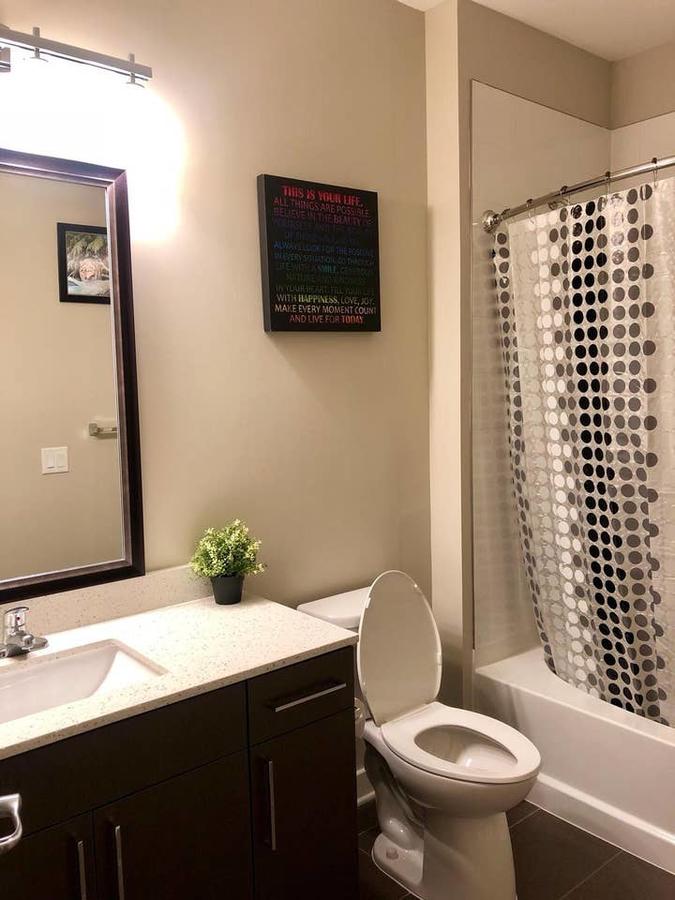 SPARKLING CLEAN PRIVATE BED&BATH NEAR IAD AIRPORT - thumb 18