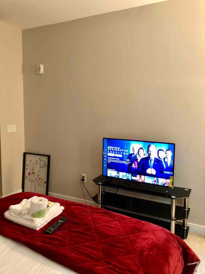 SPARKLING CLEAN PRIVATE BED&BATH NEAR IAD AIRPORT - thumb 17