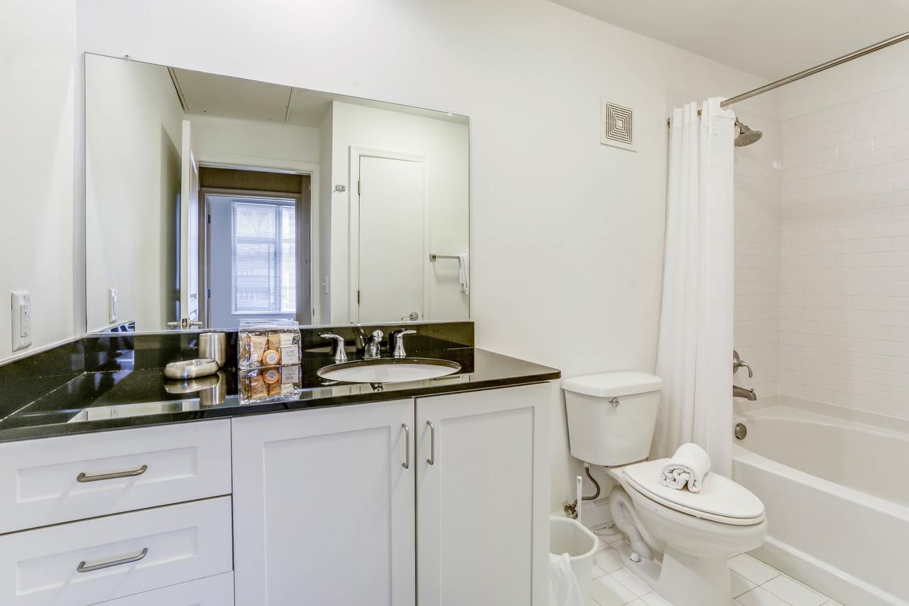 Dulles Station Apartments - thumb 14