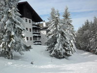 Booking Snowshoe Accommodation Deal