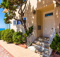 212ROS - Beachfront Bliss IV One-Bedroom Apartment - Accommodation Deal