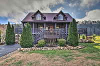 'Bear on the Stair' Smoky Mtn Cabin with Hot Tub Accommodation Deal