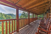 'Boogie Bear' Sevierville Cabin with Deck  Jacuzzi Accommodation Deal