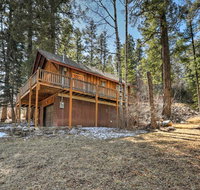 'Reed Cabin' with Deck - 3 Miles to Ski Cloudcroft - Accommodation Deal