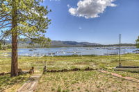 012 Lakefront Chalet Home Accommodation Deal