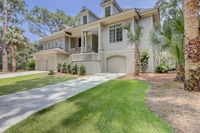 1 Cedar Waxwing Accommodation Deal