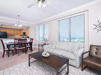 1010W Beach Condo Accommodation Deal