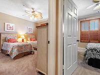 101W   Spacious 3BR/3BA corner condo with Gulf views Accommodation Deal