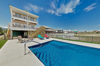 1387 W Lagoon Ave Home Accommodation Deal