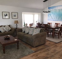 4 Bed 3 Bath Pool  Spa Home With Golf Course Views - Accommodation Deal