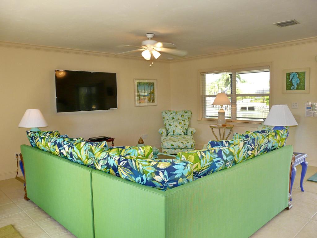 438 Kendall Drive - thumb 1