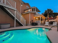 5 O'Clock Somewhere Accommodation Deal