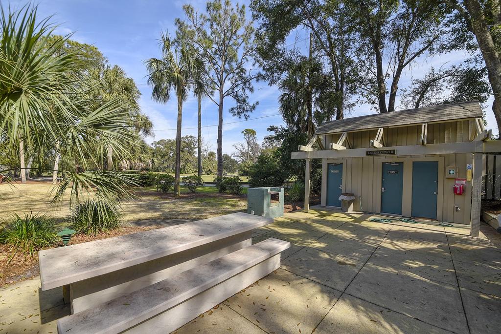 520 Queens Grant - thumb 1