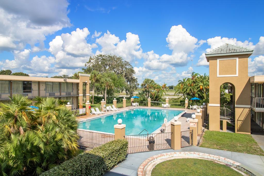 A-P-T Suites Lakeland - thumb 0