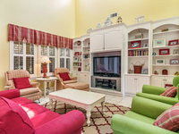 Another Day in Paradise  Book your stay in this inviting 4BR/3BA beach house Accommodation Deal