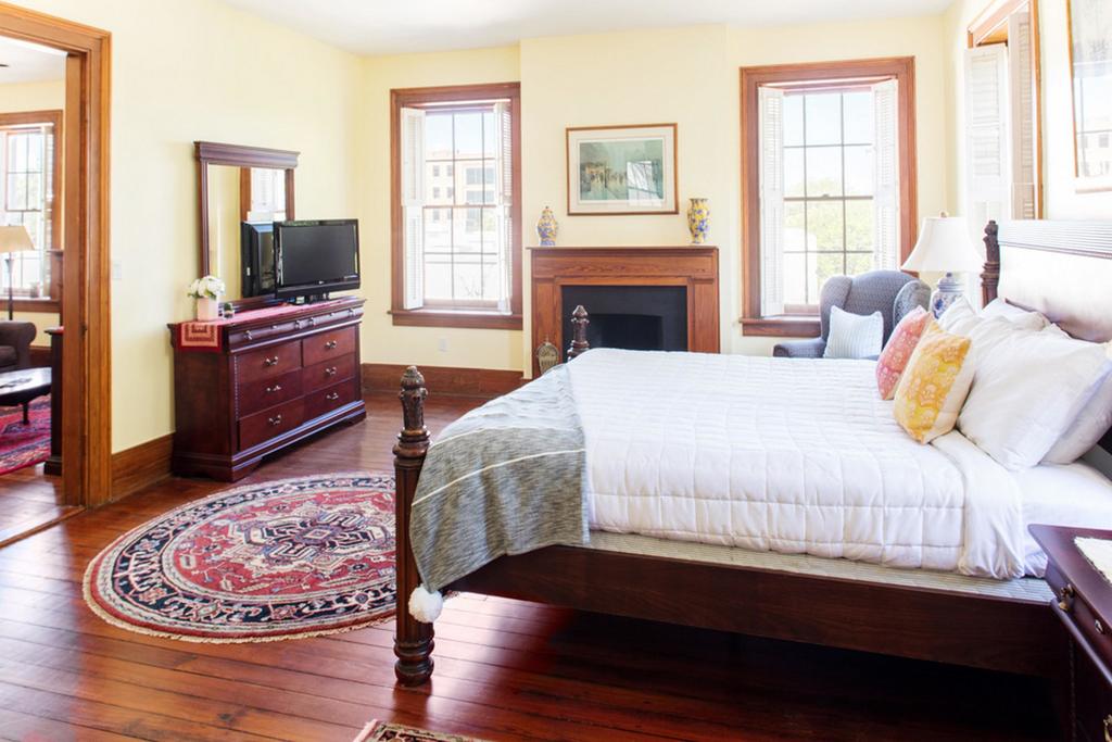 Bird Baldwin House By Lucky Savannah