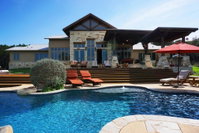 Booking Fischer Accommodation Deal