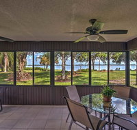Charming Waterfront Home in Frostproof with Lake View - Accommodation Deal