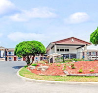 Days Inn by Wyndham Boerne - Accommodation Deal