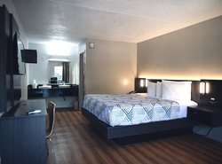 Deluxe Inn & Suites