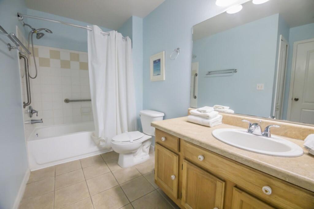 Fantastic Runaway Beach Condo - thumb 1