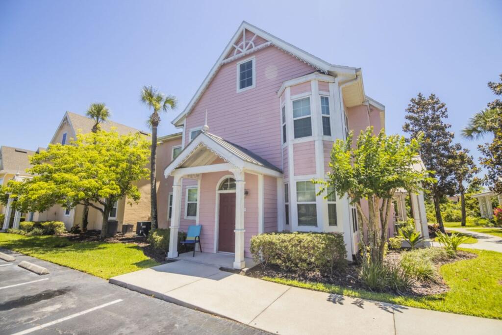 Fashionable Runaway Beach Condo By IPG Florida - thumb 0