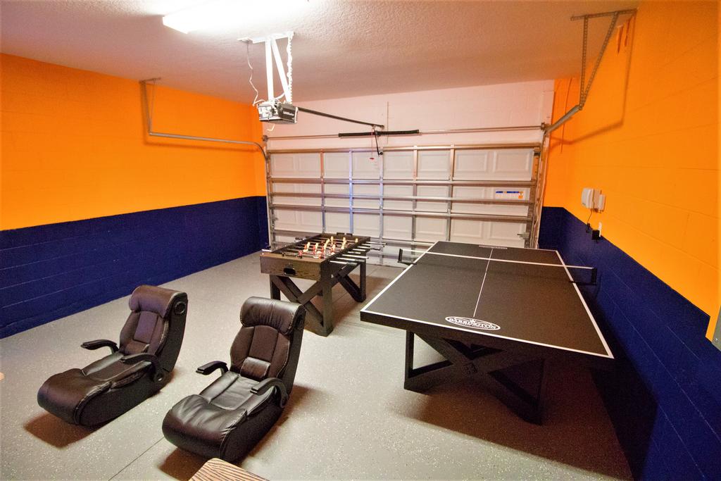 Golden Palms Resort 8 Bedroom Vacation Home With Pool 1754 - thumb 2
