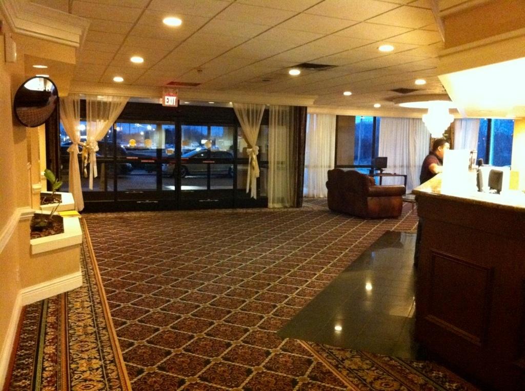 Governor's Inn & Suites - thumb 0