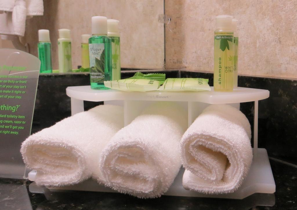 Holiday Inn Express & Suites Lakeland - thumb 2