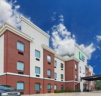 Holiday Inn Express  Suites Longview South I-20 - Accommodation Deal
