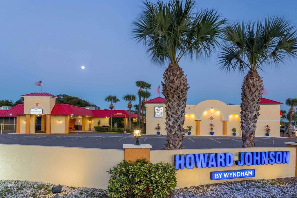 Howard Johnson By Wyndham Lakeland - thumb 1