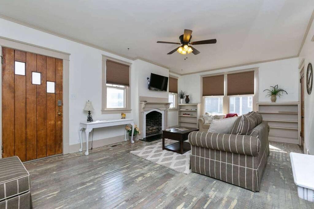 Hwy 12 Lodge - thumb 2