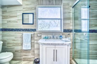 Immaculate Beach House 4 Minutes From Beach Accommodation Deal