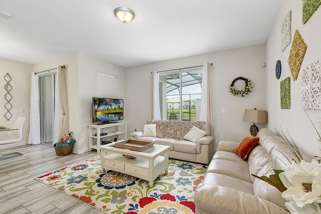 MINIONS FREE Waterpark Access Storey Lake 4BR WPool 3053GS - thumb 2