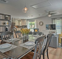 Modern Georgetown Home - Near The Square - Accommodation Deal