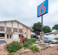 Motel 6-Boerne TX - Accommodation Deal