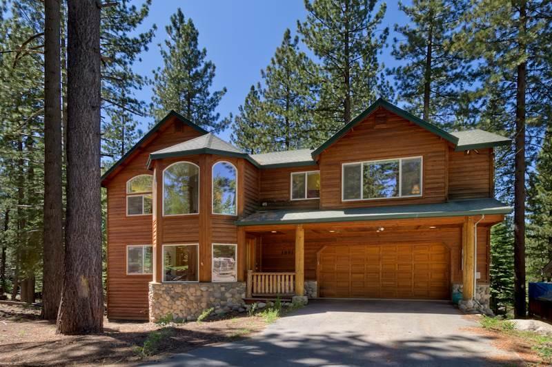 MV16: Bear Lair Estate With Hot Tub PN1133 - thumb 3