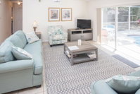 Peaceful Whispering Oaks Villa Accommodation Deal