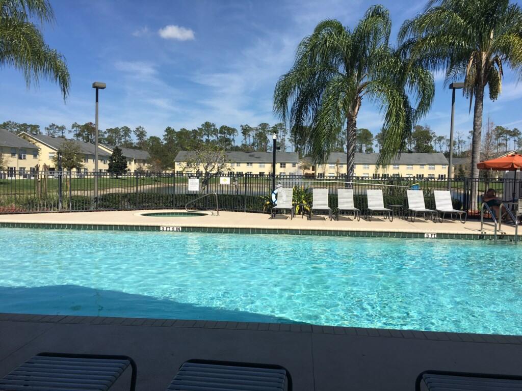 Perfect 3 Bedroom Townhouse Close To Disney Home - thumb 2