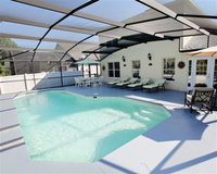 Ref 08 Stunning 5 Bed Villa with own pool spa Near Disney Accommodation Deal