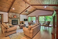 Scenic Sky Valley Home with Stunning Mtn Views Accommodation Deal