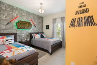 SL3076 Storey Lake Resort 5br 3 suites POOL Free Resort WiFi  Parking Accommodation Deal