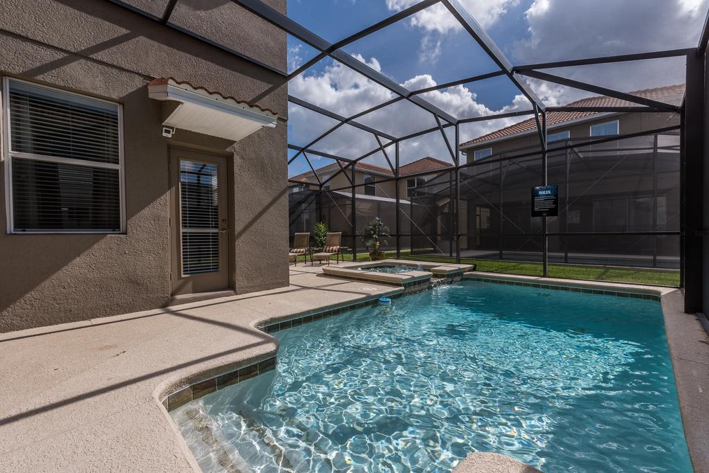 Spacious 5 Bedroom Villa - Paradise Palms Resort - thumb 3