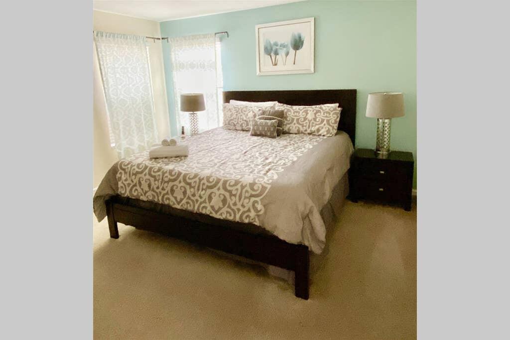 Spacious 6 Bed With Pool - thumb 3