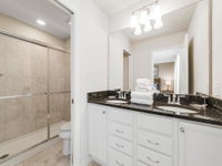 Spacious 8 bedroom home Windsor at Westside Accommodation Deal