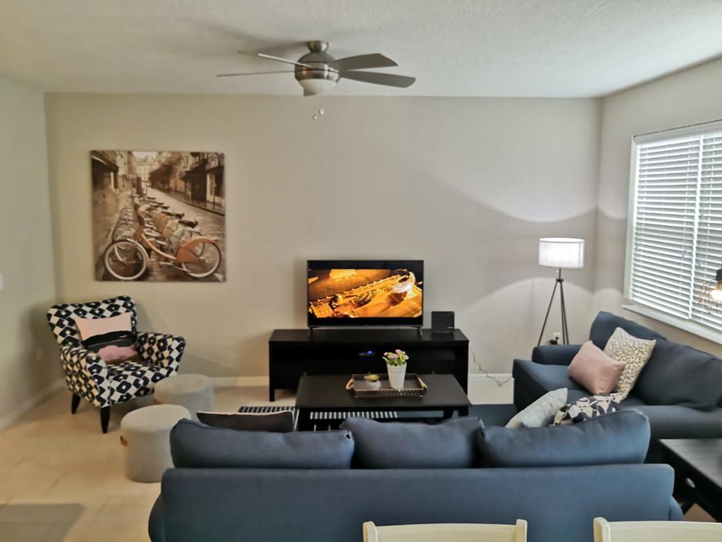 Splendid 4 Bedroom Home Close To Disney 5168A - thumb 1