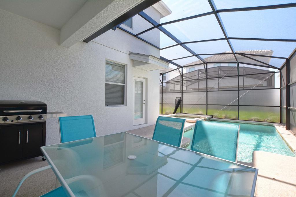 Storey Lake-5 Bedroom Pool Home-1663ST - thumb 2