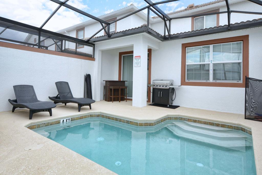 Storey Lake-5 Bedroom Townhome W/Splashpool-1630ST - thumb 1